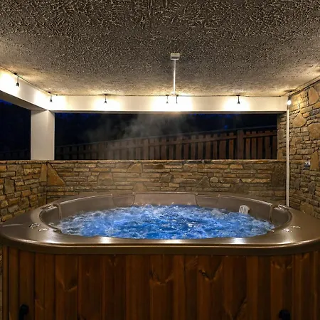 Lk Folk Dom Z Jacuzzi, Sauna I Duzym Ogrodem W Pieninach *