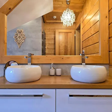 Lk Folk Dom Z Jacuzzi, Sauna I Duzym Ogrodem W Pieninach Łapsze Niżne